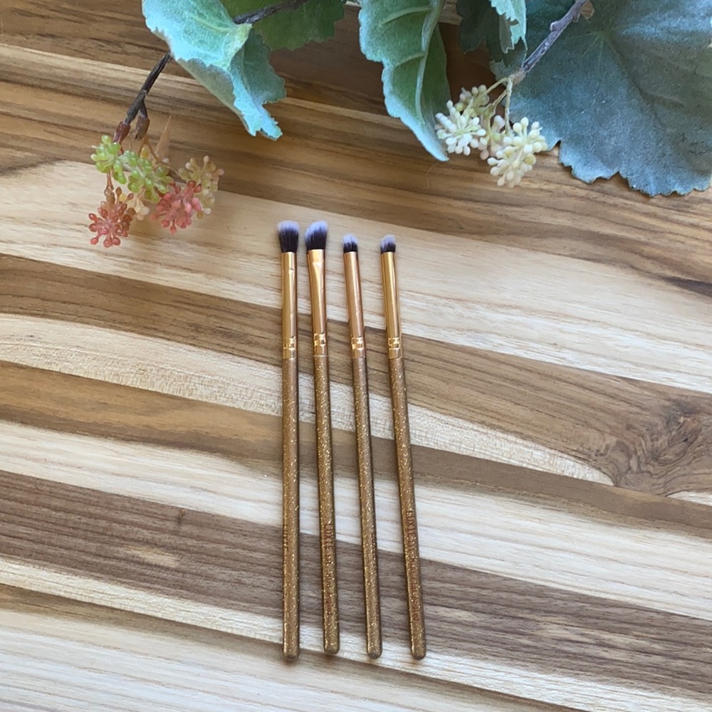 Luxie 4 piece Brush set